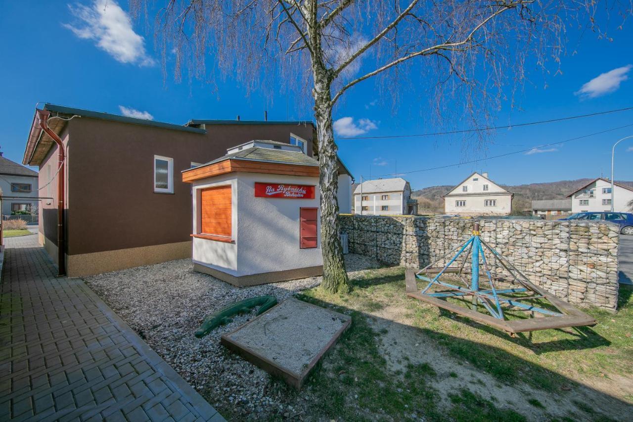 Na Rybnicku Bohutin Hotel Bagian luar foto